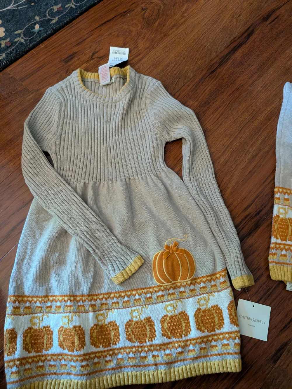 Cynthia Rowley girls' pumpkin sweater dress and matching scarf Set- Sz M (7/8)